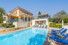 Apollon Zeus Villa